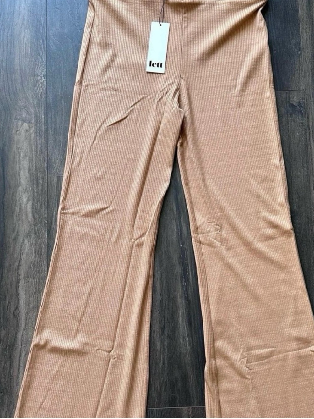 Lett Ribbed Wide-Leg Leggings in Tan
